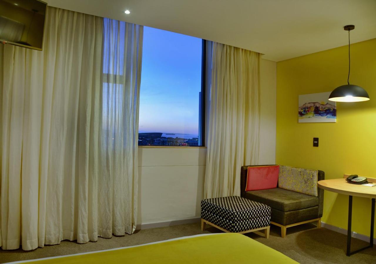 Cresta Grande Cape Town Hotel Exterior photo
