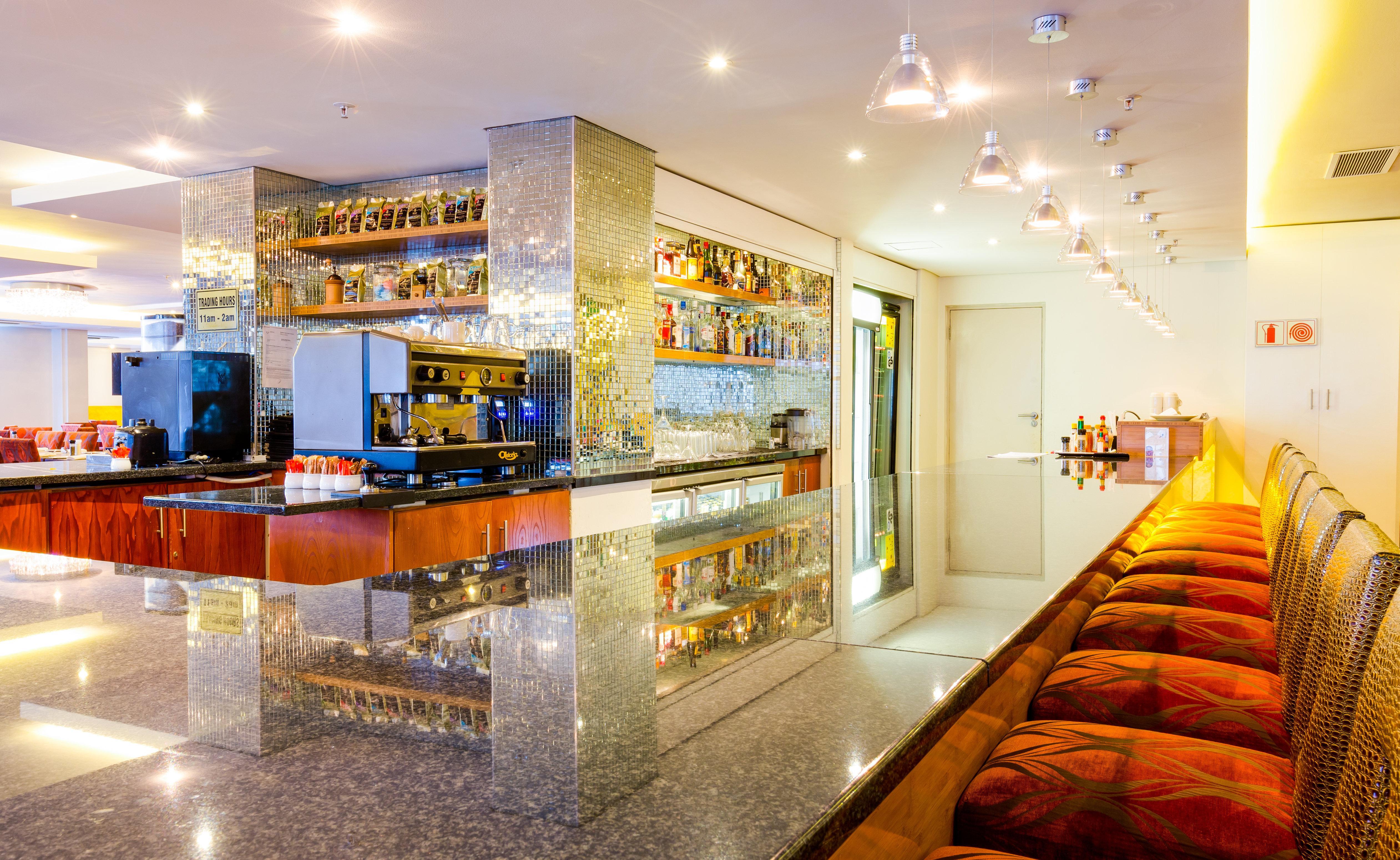 Cresta Grande Cape Town Hotel Exterior photo