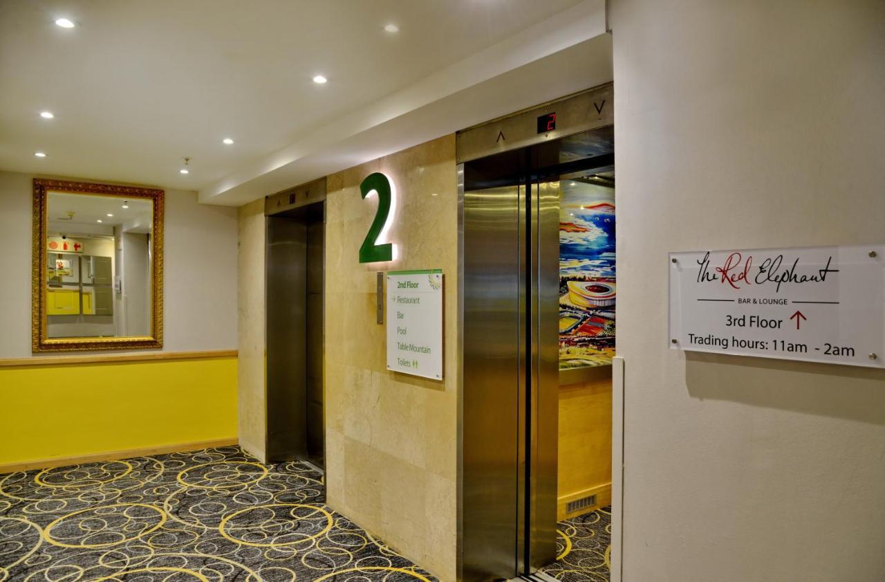 Cresta Grande Cape Town Hotel Exterior photo